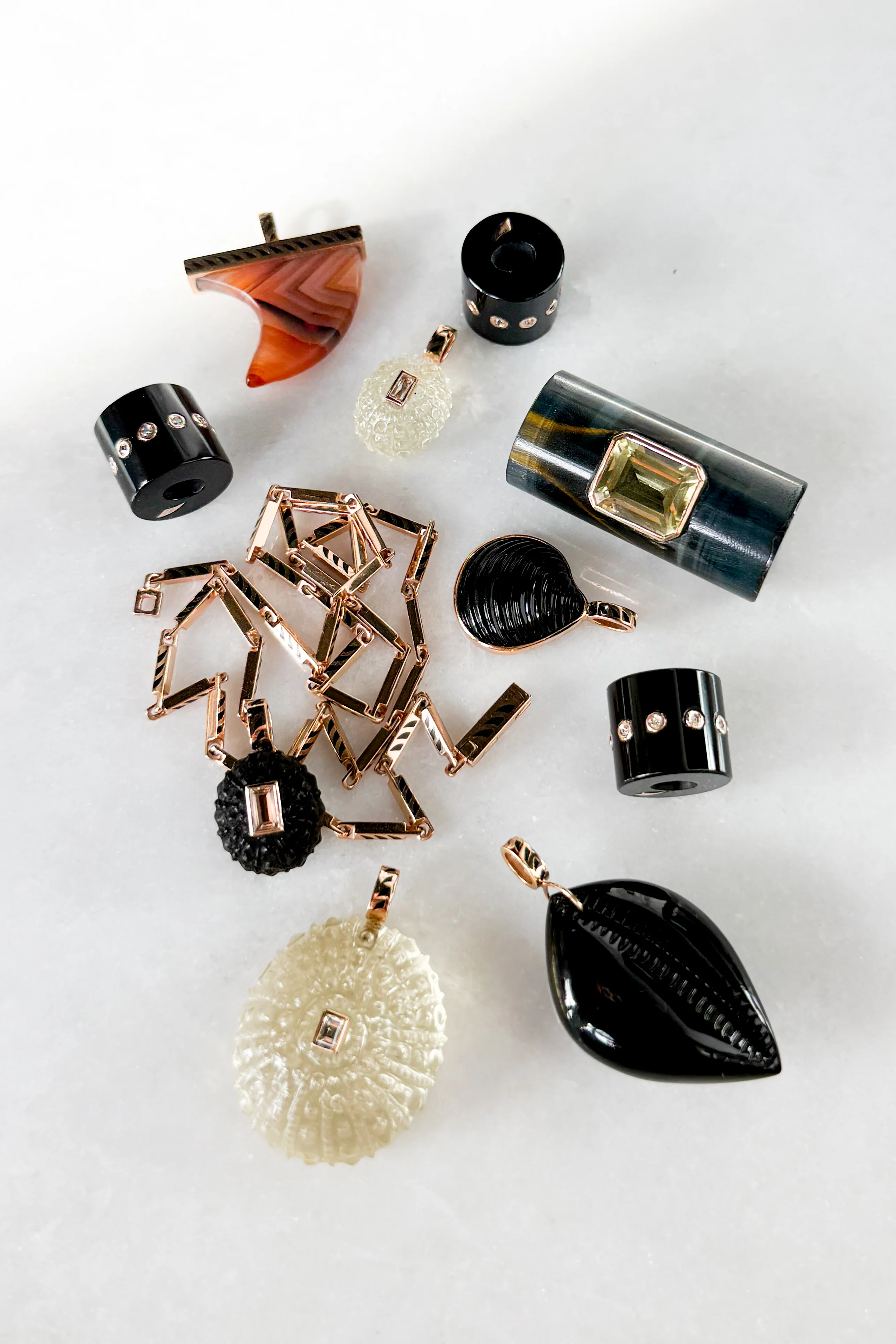 Petite Venus Onyx Charm - Image 6